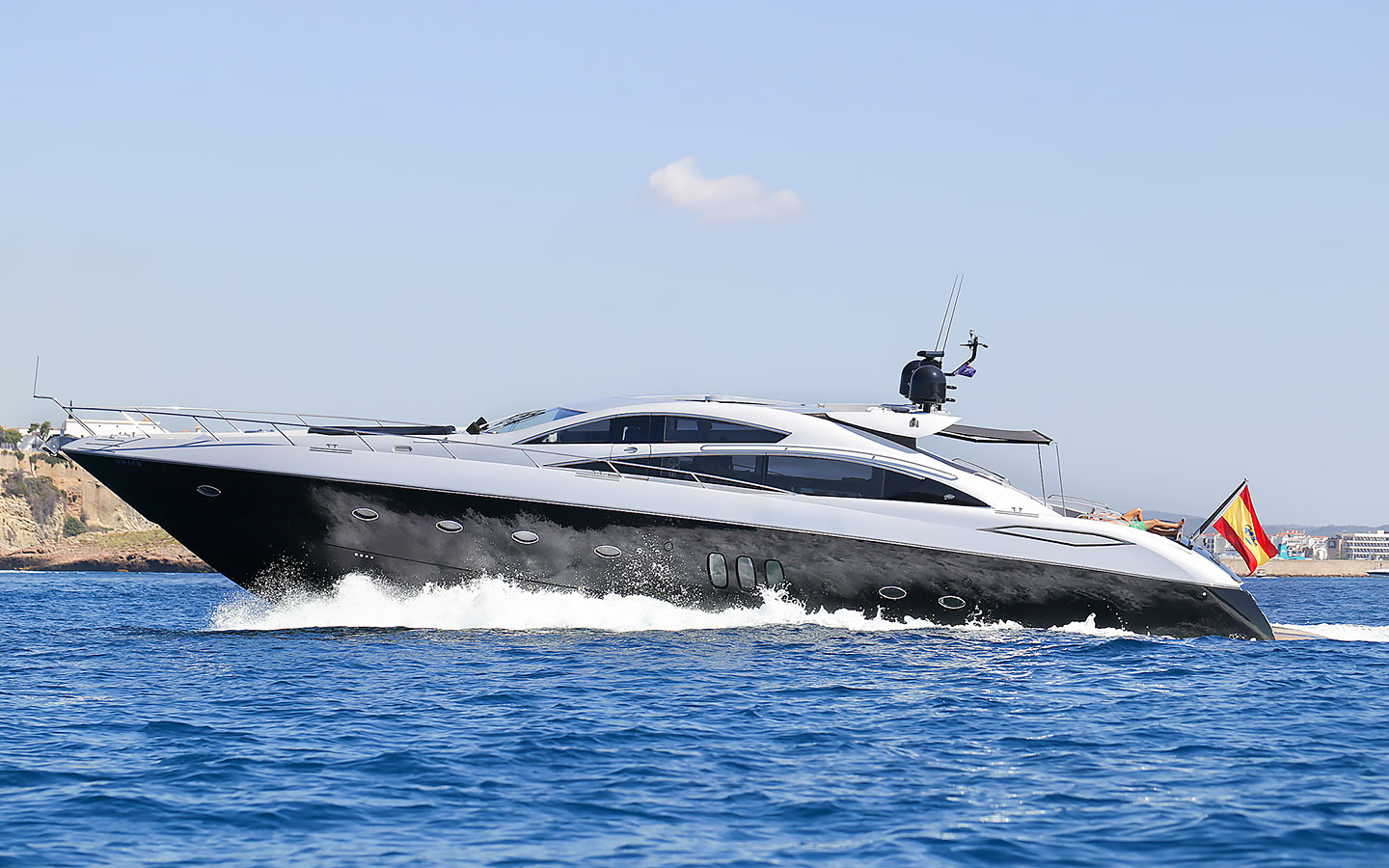 ibiza motor yacht charter
