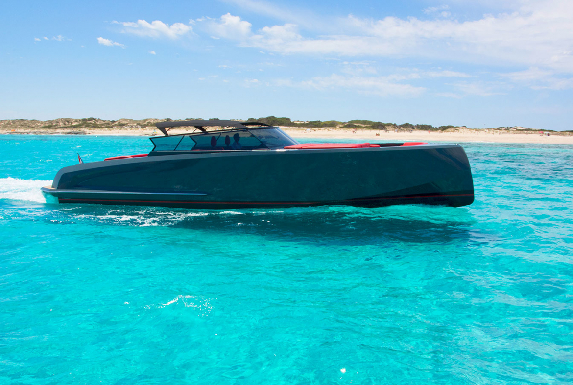 Yacht Charter Vanquish 48 Ibiza