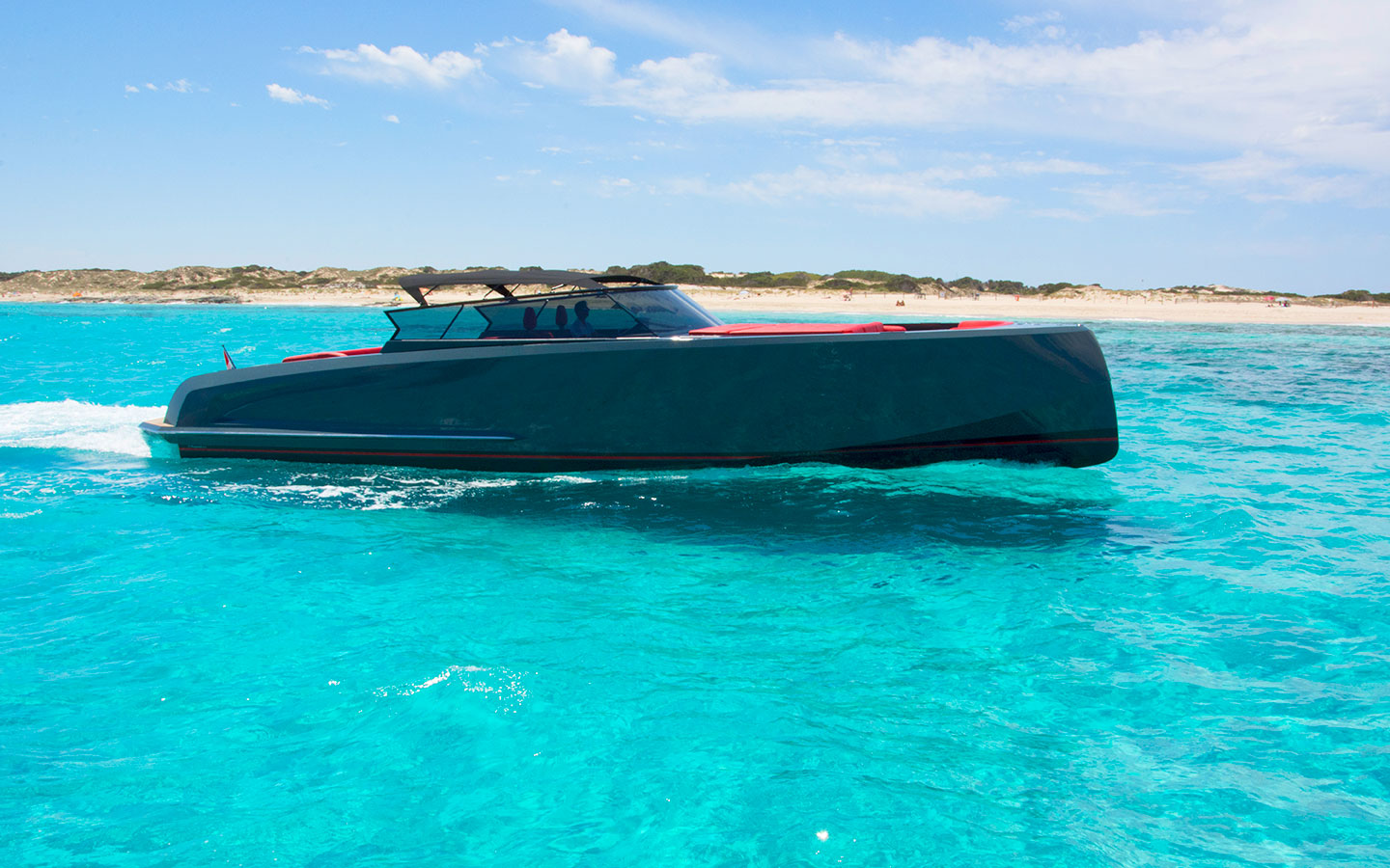 Yacht Charter Vanquish 48 Ibiza